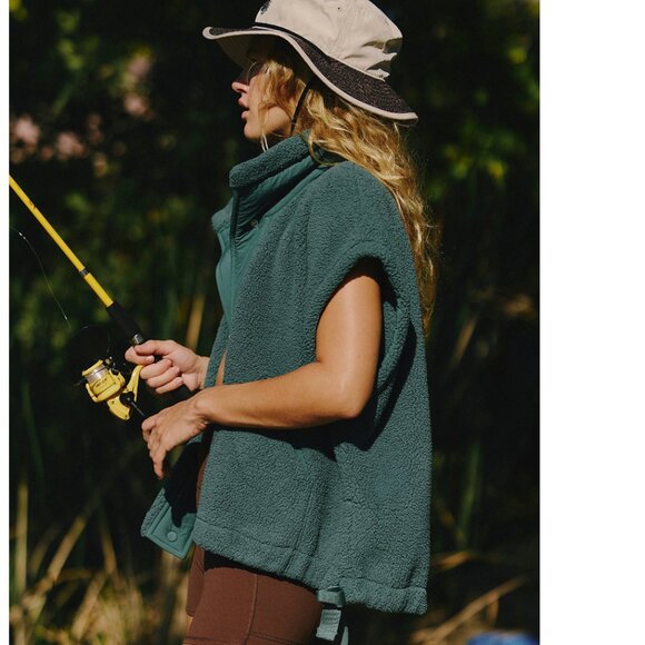 NWOT Free People FP Movement Scout It Out Fleece Vest L - Picture 4 of 5